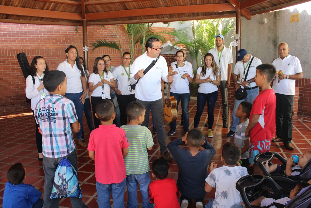 2 Visita del Voluntariado Plus a Casa Hogar 13DIC19 - Llevamos la magia de la Navidad a niños de Casa Hogar en Caraballeda