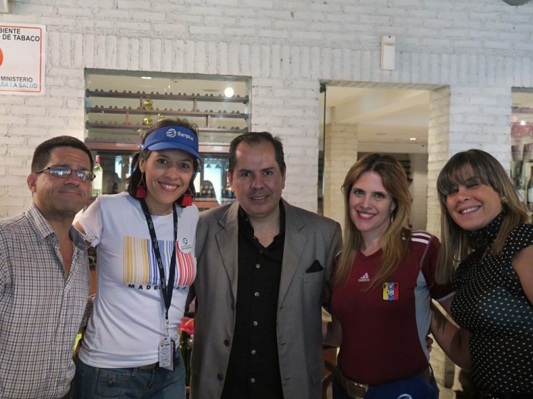4. Agasajo Banplus. Día del Periodista 2019 768x576 - Banplus homenajeó a los periodistas en su día con partido de la Copa América 2019