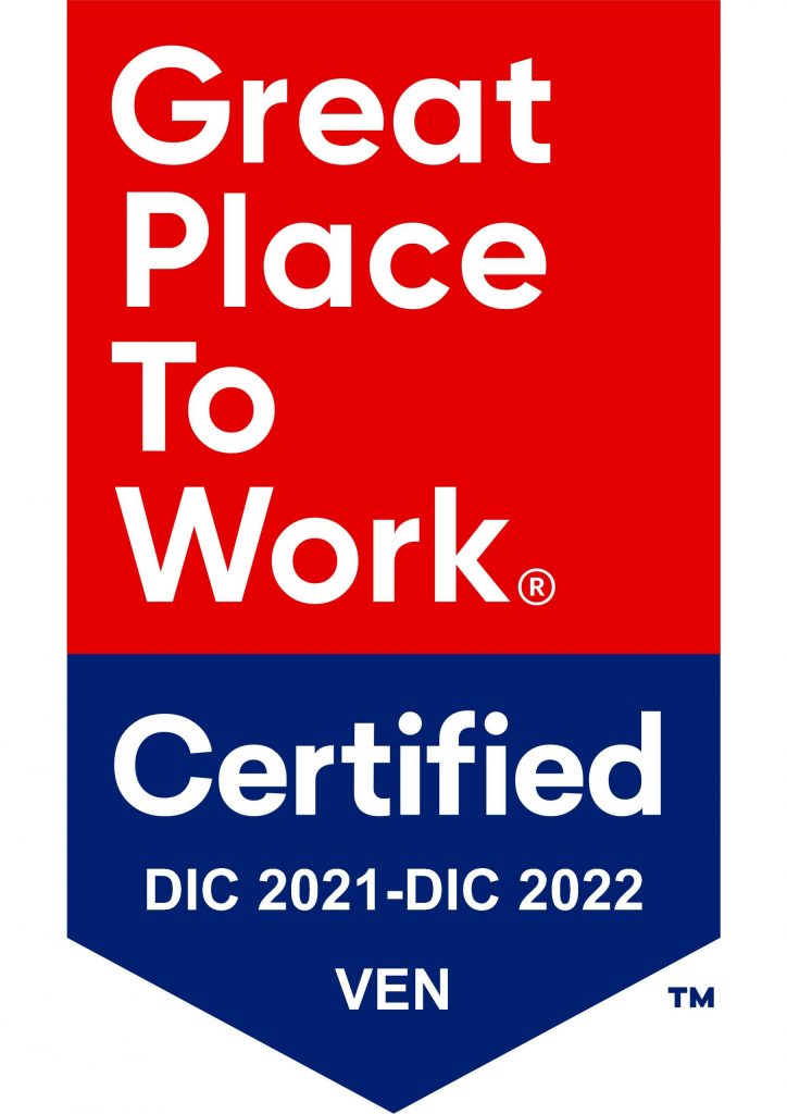 BANPLUS BANCO UNIVERSAL C.A. 2021 Certification Badge scaled 724x1024 - Certificación GPTW | ¿Qué va afianzando a Banplus como un Gran Lugar para Trabajar?