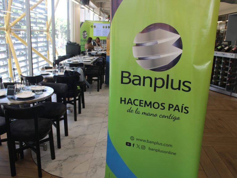 Banplus Dia Del Periodista julio 2025 768x576 - Historias que se brindan 2025: Banplus celebra a quienes le dan voz al país