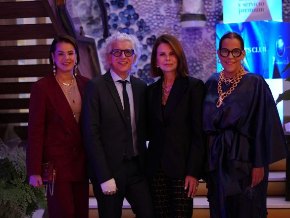 Bar Glamour - Verónica Ávila, Mario Aranaga, Margarita Zingg y Adriana Gibbs Presentación del libro Bar Glamour